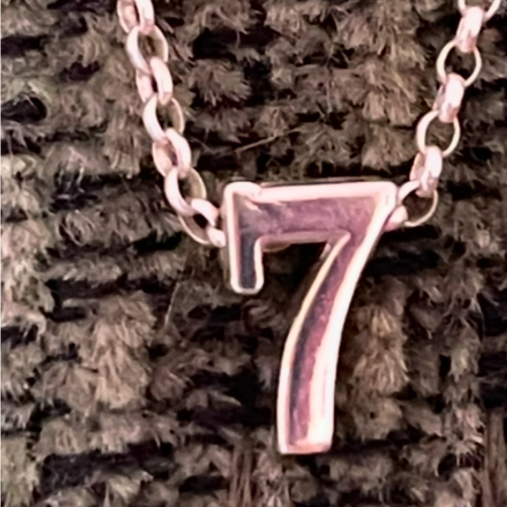 AZAGGI Serif Font Charm Pendant SEVEN ( 7 ) Necklace 18” - Picture 5 of 8